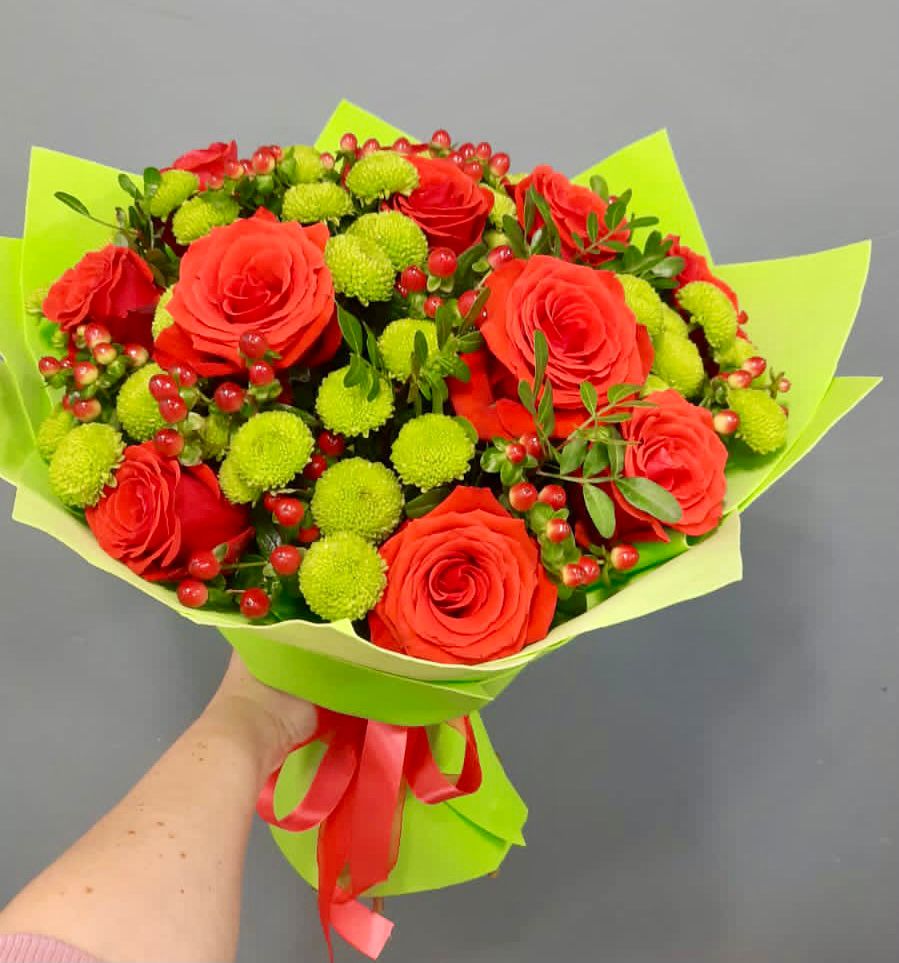 Букет цветов из: Хризантемы и Розы в Домбаровский