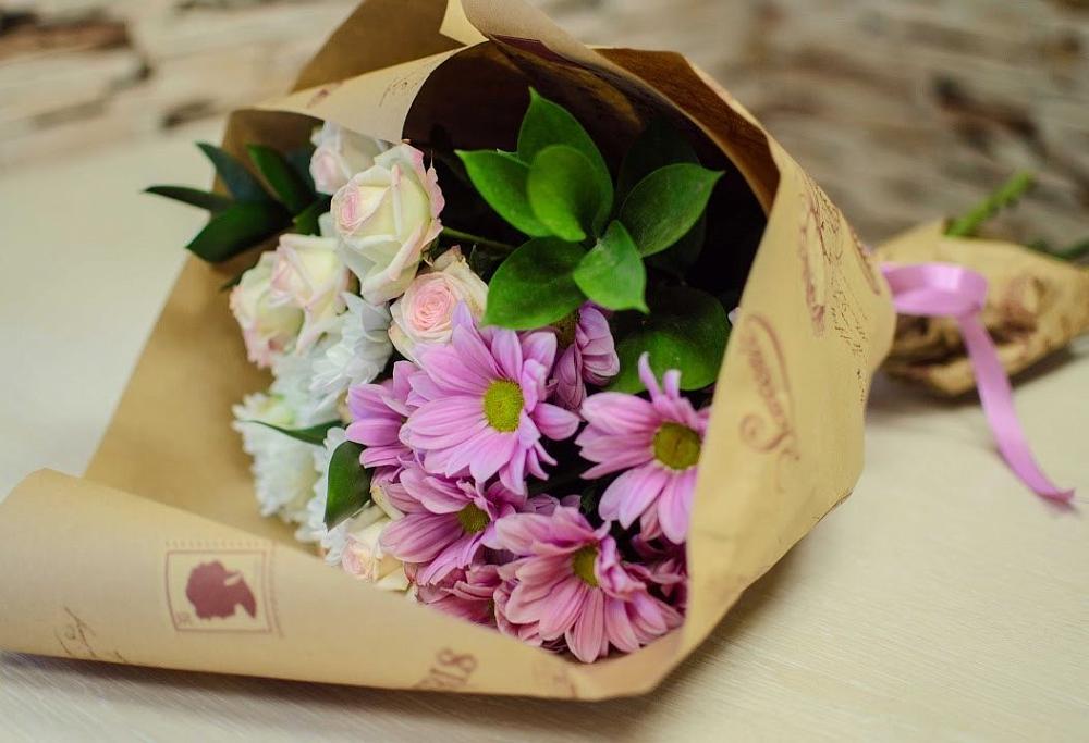 Букет цветов из: Розы и Хризантемы в Домбаровский