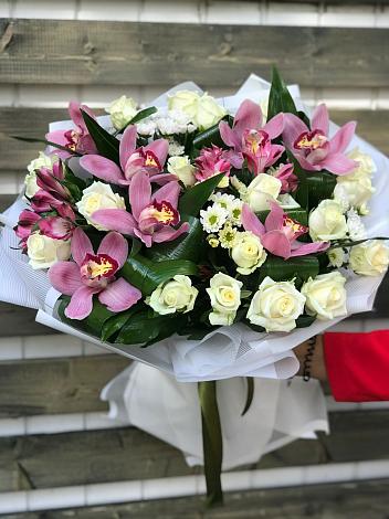 Букет цветов из: Розы и Хризантемы в Домбаровский