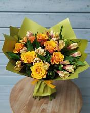 Букет цветов из:  Альстромерии и Розы в Домбаровский