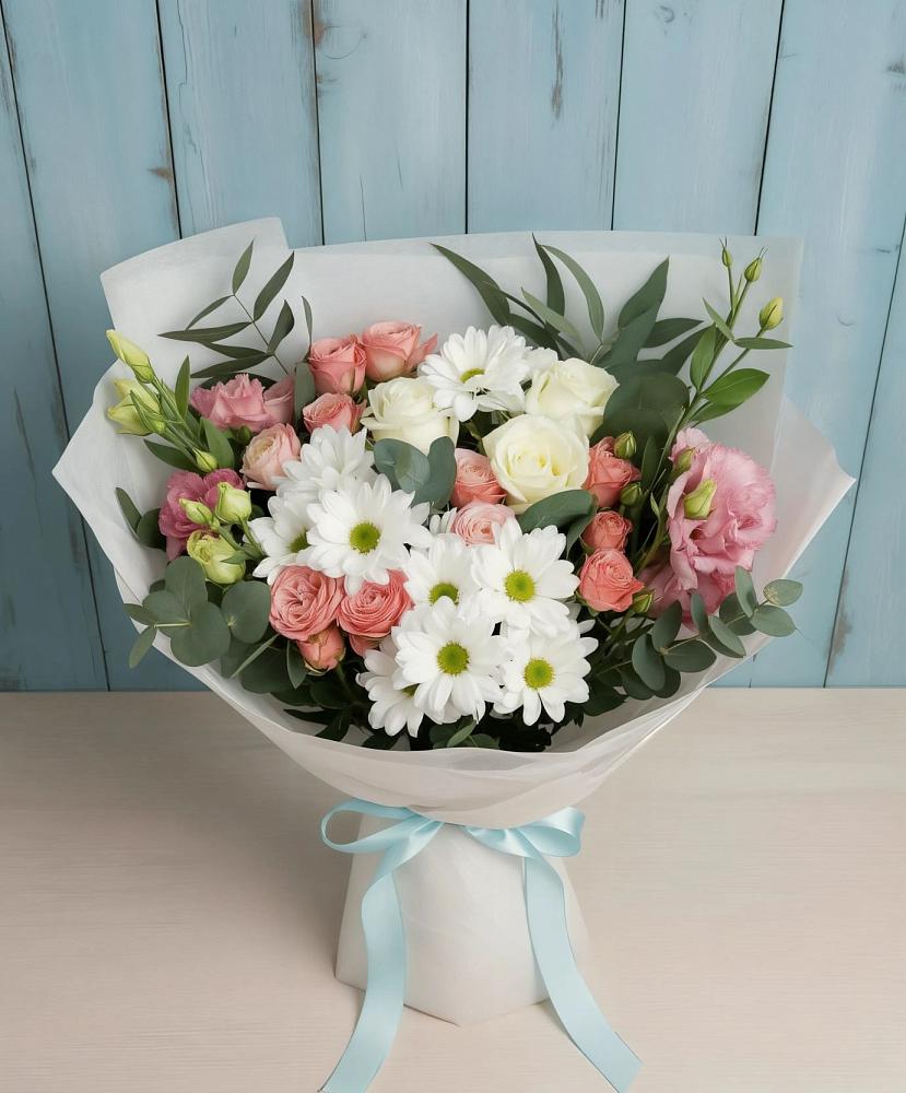 Букет цветов из: Розы, Лизиантусы и Хризантемы в Домбаровский