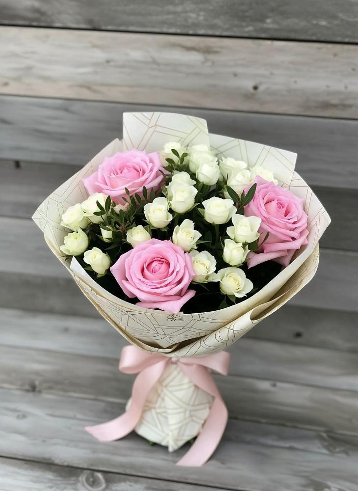 Букет цветов из: Розы в Домбаровский