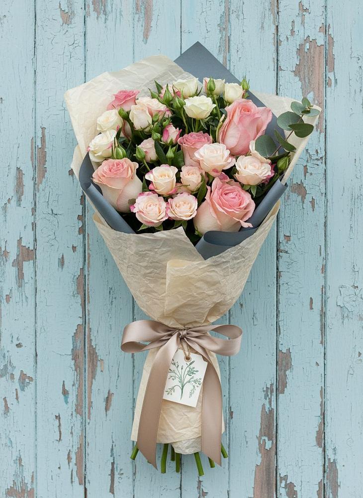 Букет цветов из: Розы в Домбаровский