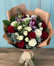 Букет цветов из:  Розы и Альстромерии в Домбаровский