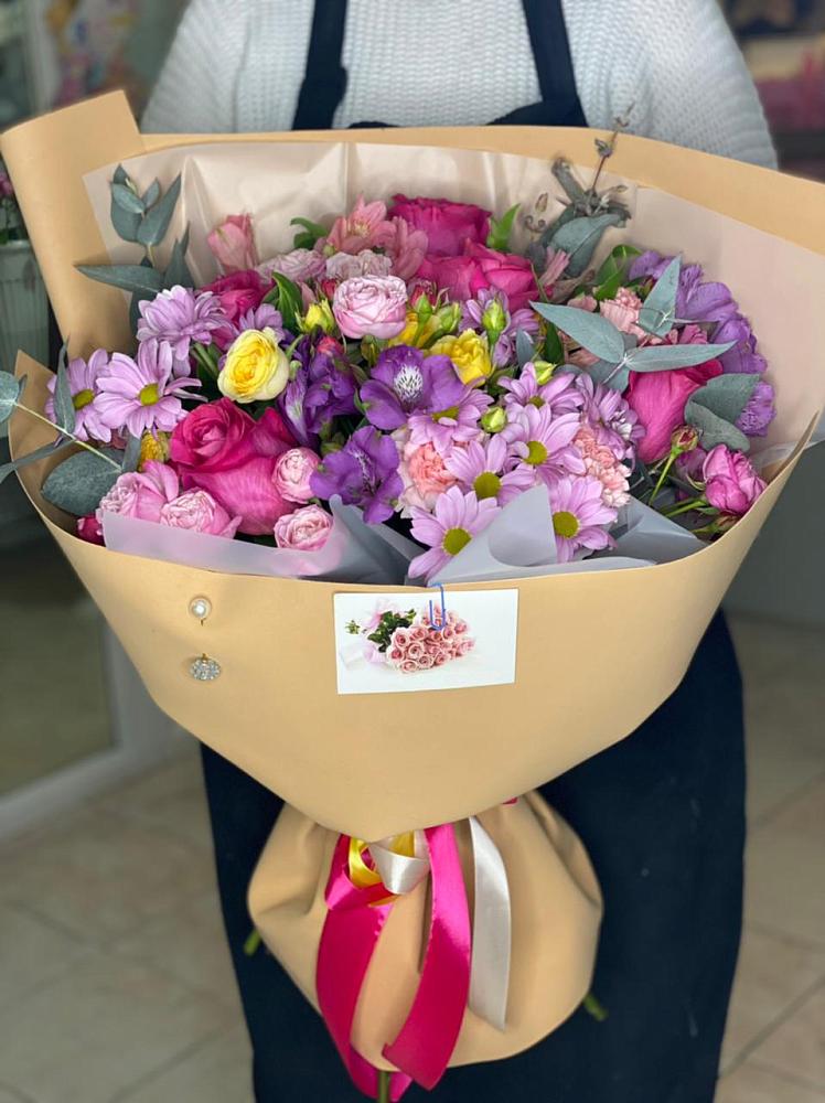 Букет цветов из: Хризантемы, Гвоздики и Альстромерии в Домбаровский