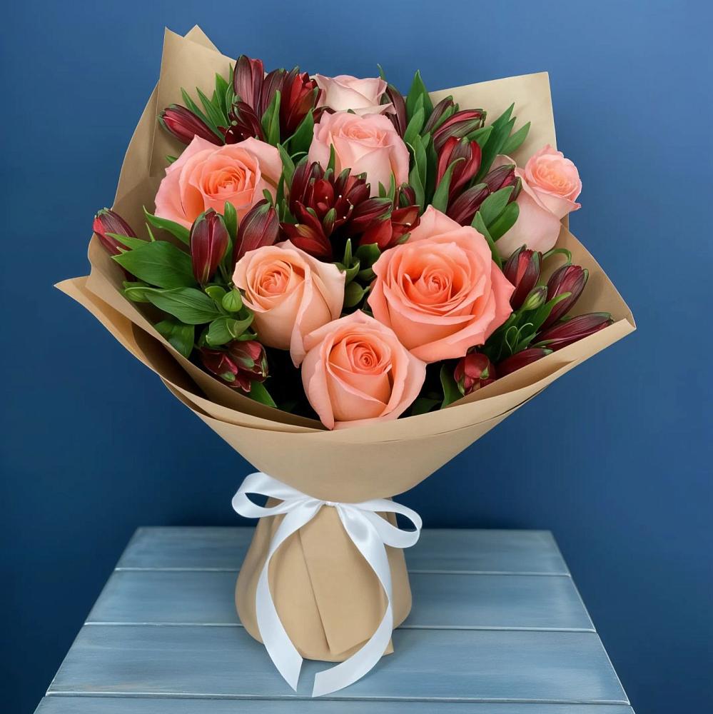 Букет цветов из: Розы и Альстромерии в Домбаровский