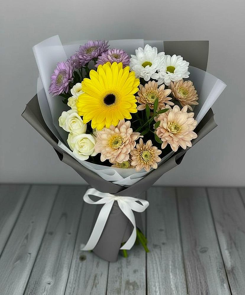 Букет цветов из: Розы, Герберы и Хризантемы в Домбаровский