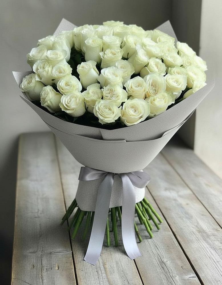 Букет 35 Белых роз в Домбаровский