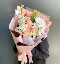 Букет цветов из:  Хризантемы и Розы в Домбаровский