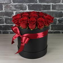 Цветочная композиция из Розы в шляпной коробке в Домбаровский