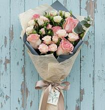 Букет цветов из:  Розы в Домбаровский