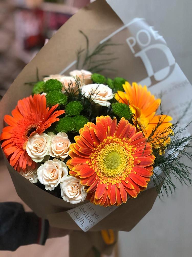 Букет цветов из: Герберы, Хризантемы и Розы в Домбаровский