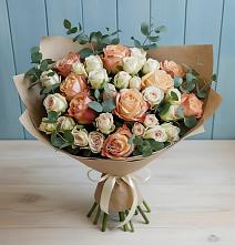 Букет цветов из:  Альстромерии и Розы в Домбаровский